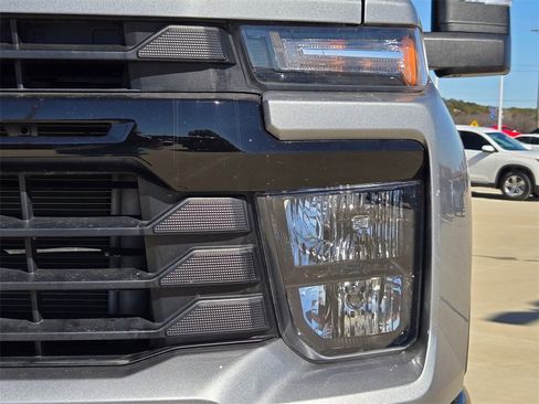 Used 2025 Chevrolet Silverado 2500 Custom w/ Custom Value Package image 32