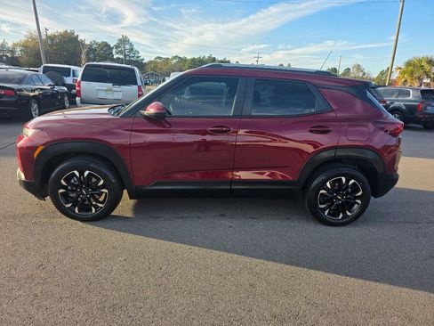 Used 2023 Chevrolet TrailBlazer LT w/ Convenience Package image 2