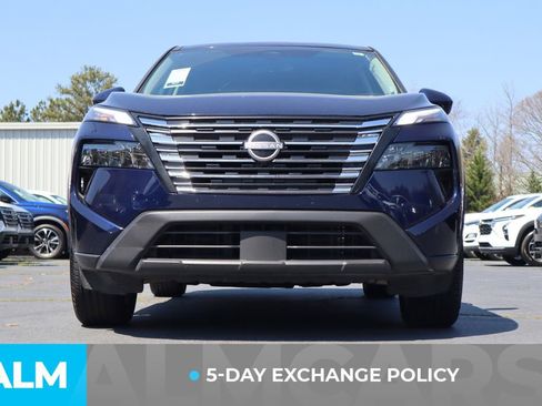 Used 2025 Nissan Rogue SV image 4