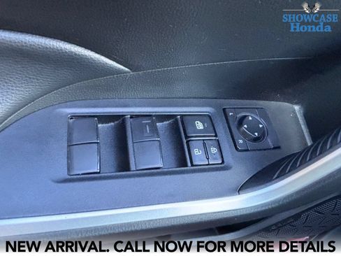 Used 2023 Toyota RAV4 LE FWD image 9