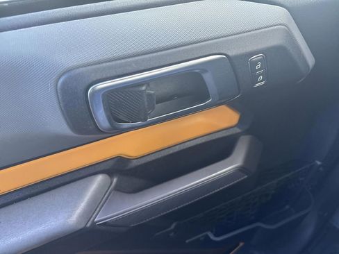 Used 2022 Ford Bronco Black Diamond image 27