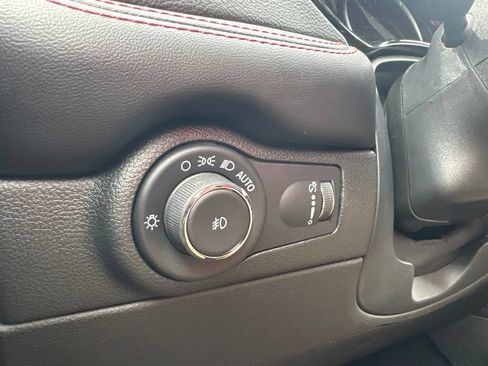 Used 2023 Dodge Durango R/T RWD image 27