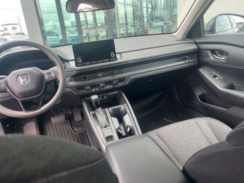 Used 2023 Honda Accord LX image 14