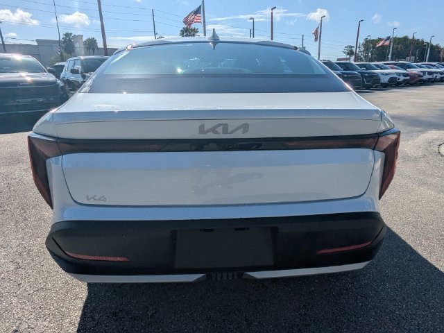 New 2026 Kia K4 FWD image 4