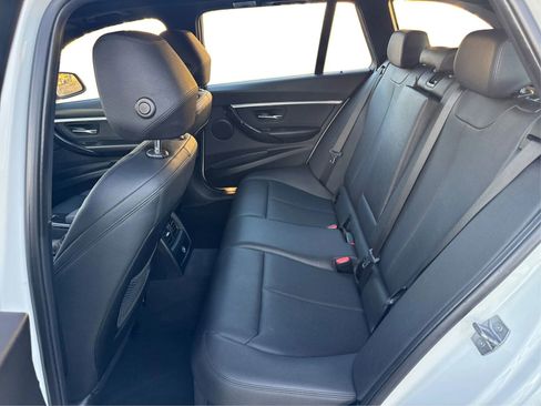 Used 2018 BMW 330i xDrive Wagon image 10