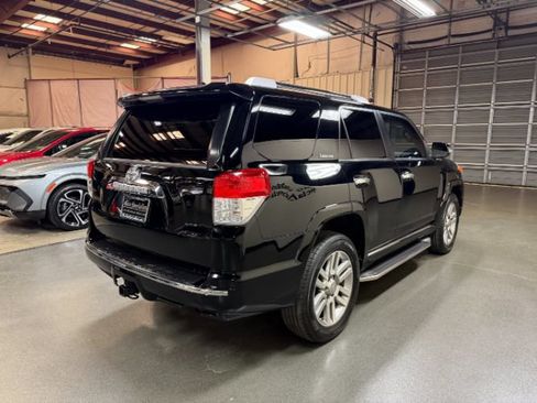 Used 2012 Toyota 4Runner Limited AWD/4WD image 5