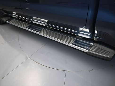 Used 2022 Chevrolet Silverado 1500 High Country image 16