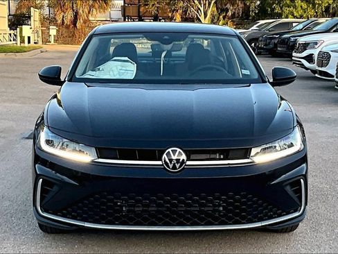 New 2026 Volkswagen Jetta SE image 10