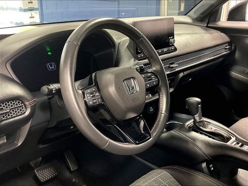 Used 2025 Honda HR-V Sport image 8