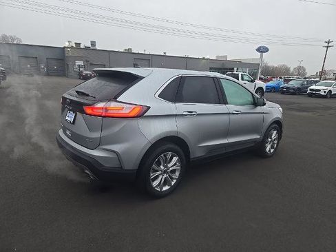 Certified 2024 Ford Edge Titanium image 5