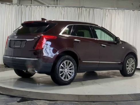 Used 2018 Cadillac XT5 Luxury w/ Driver Awareness Package image 8
