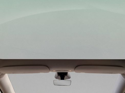 Used 2024 Tesla Model Y Long Range AWD/4WD image 11