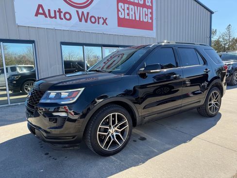Used 2018 Ford Explorer Sport w/ Equipment Group 401A image 26