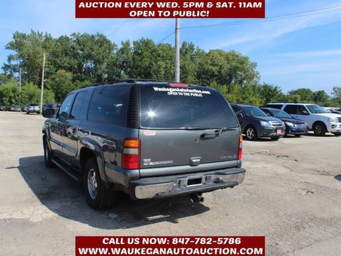 Used 2000 Chevrolet Suburban LT w/ LT Preferred Equipment Group AWD/4WD image 6