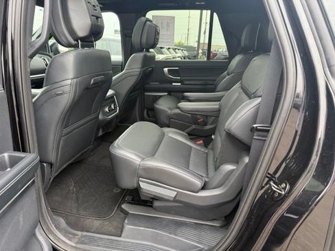 Used 2026 Ford Expedition Max Platinum w/ Stealth Appearance Package AWD/4WD image 15