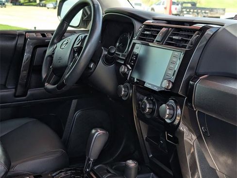 Used 2021 Toyota 4Runner Venture image 36