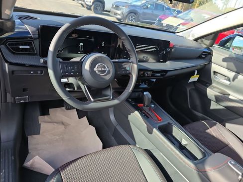 New 2026 Nissan Kicks SR image 19