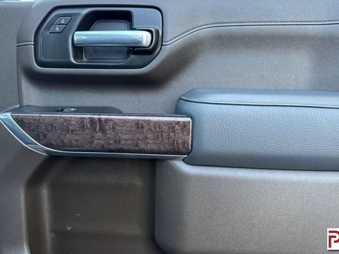 Used 2022 GMC Sierra 3500 Denali w/ Denali Ultimate Package image 20