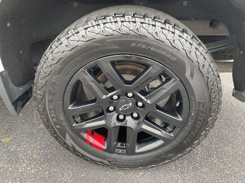 Used 2023 Chevrolet Silverado 1500 RST w/ Redline Edition image 4