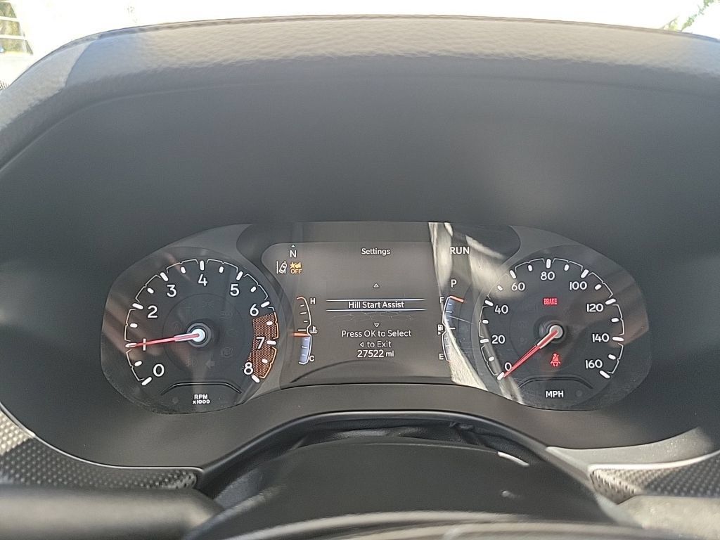 Used 2025 Jeep Compass Trailhawk AWD/4WD image 32