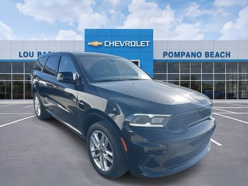 Used 2023 Dodge Durango GT image 3
