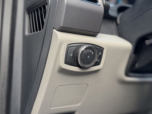 Used 2022 Ford F350 XLT image 29