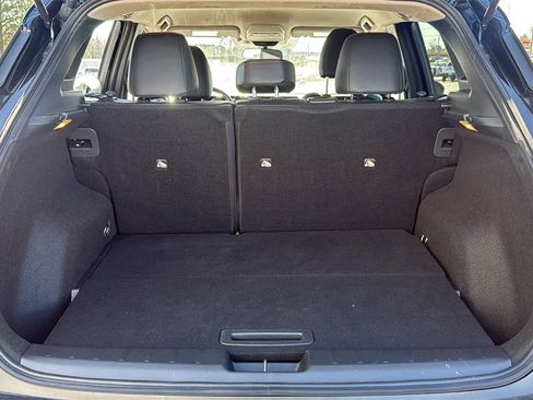 Used 2025 Nissan Kicks SR image 10