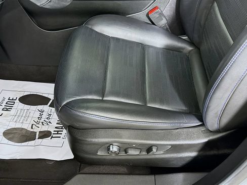 Used 2024 Cadillac XT4 Sport FWD image 19