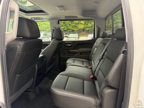 Used 2018 GMC Sierra 1500 SLT AWD/4WD image 11
