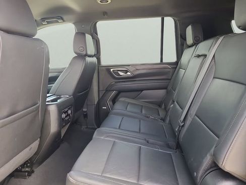 Used 2024 Chevrolet Suburban LT AWD/4WD image 33