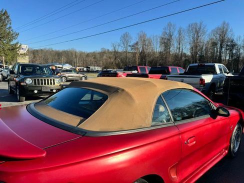 Used 1998 Ford Mustang Convertible image 13