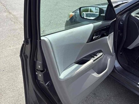 Used 2016 Honda Accord LX image 6