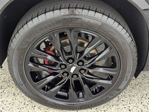 Used 2022 Cadillac XT6 Sport w/ LPO, ONYX Package image 26