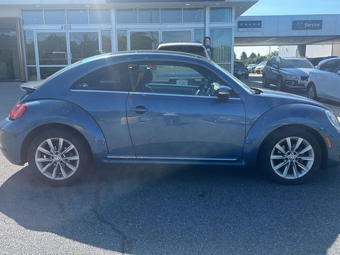 Used 2019 Volkswagen Beetle 2.0T SE FWD image 3
