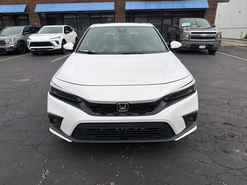 Used 2023 Honda Civic Sport Touring image 2