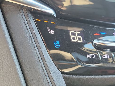 Certified 2023 Cadillac XT6 Premium Luxury image 36