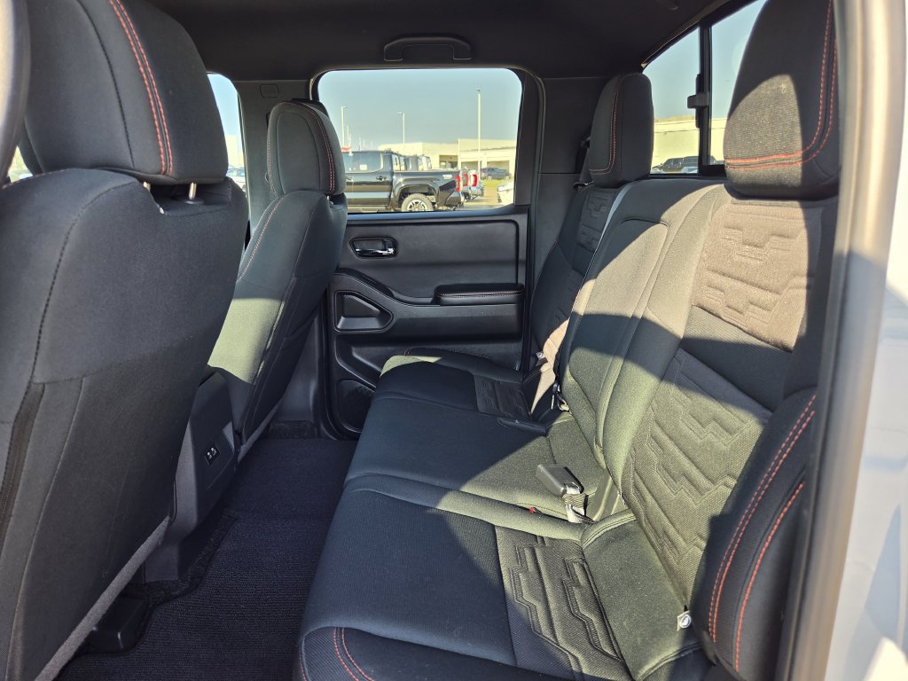 Used 2025 Nissan Frontier Pro-X RWD image 28