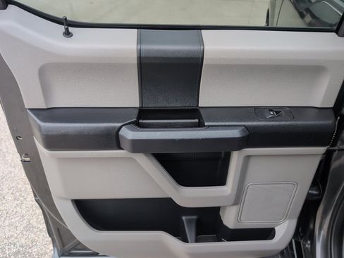 Used 2019 Ford F150 XL w/ Equipment Group 101A Mid AWD/4WD image 14