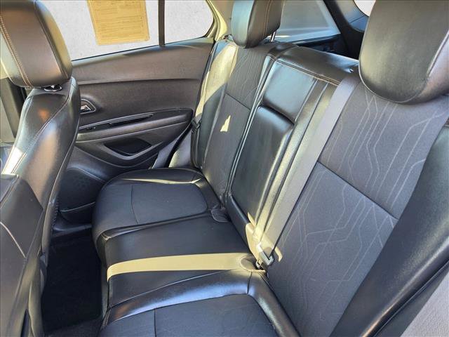 Used 2019 Chevrolet Trax LT w/ LT Convenience Package AWD/4WD image 18