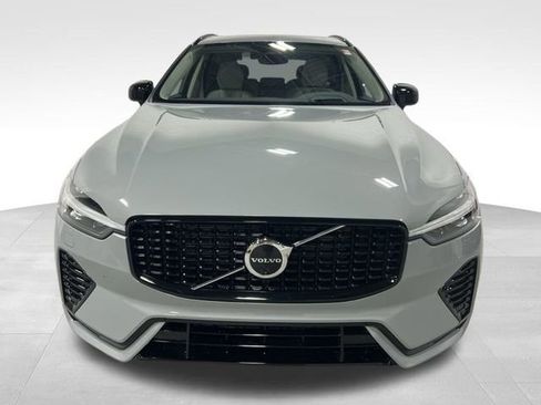 Used 2025 Volvo XC60 B5 Ultra w/ Protection Package Premier image 3
