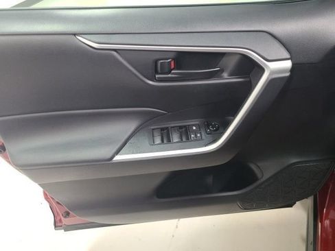 Used 2023 Toyota RAV4 LE FWD image 17