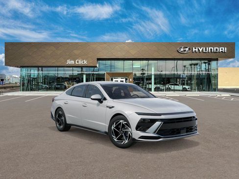 New 2026 Hyundai Sonata SEL FWD image 2