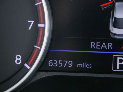 Used 2024 Nissan Sentra SV FWD image 16