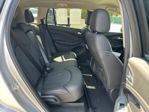 Used 2017 Buick Envision Essence image 8