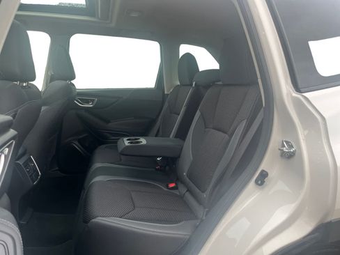 Used 2023 Subaru Forester Premium AWD/4WD image 11