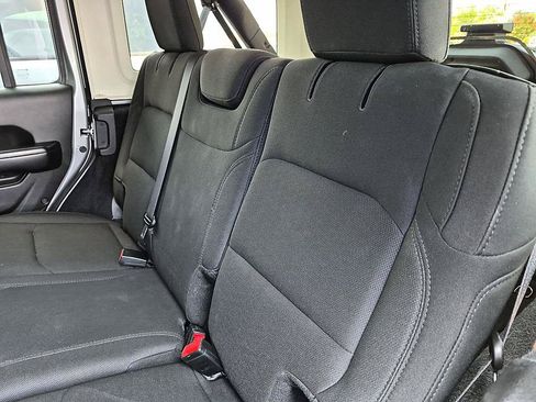 Used 2019 Jeep Wrangler Unlimited Sport S AWD/4WD image 29