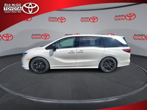 Used 2024 Honda Odyssey Sport image 5