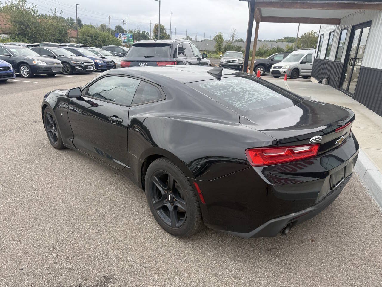 Used 2016 Chevrolet Camaro LT RWD image 11