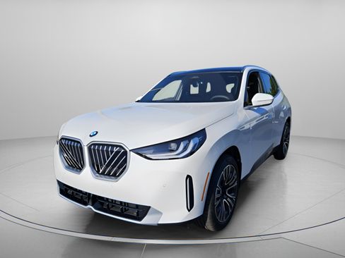 New 2026 BMW X3 xDrive30 w/ Convenience Package image 2