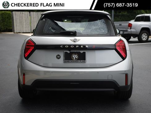 Used 2025 MINI Cooper S image 11